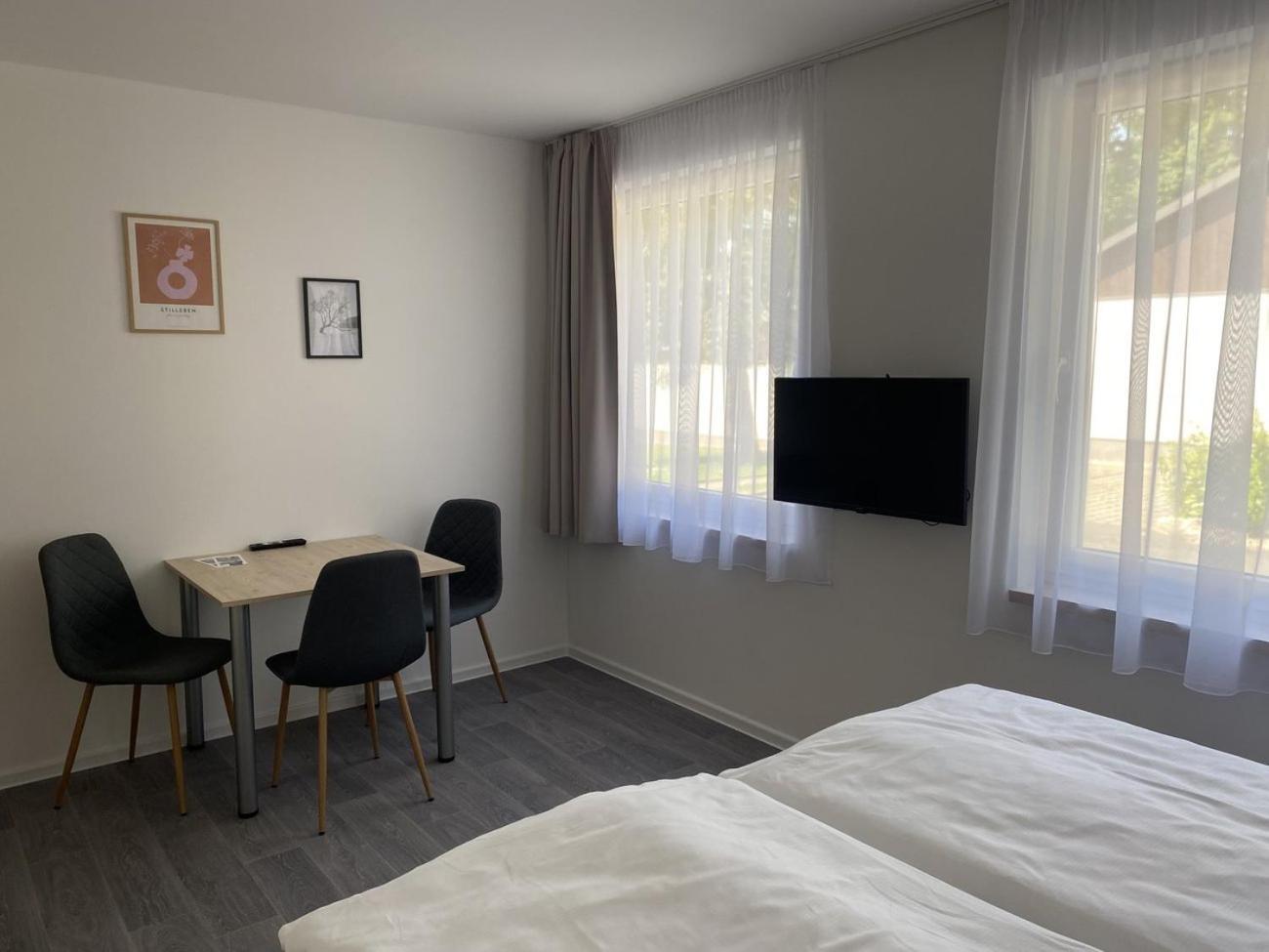 Ea Hotel Kraskov Stary Dvur Exterior photo